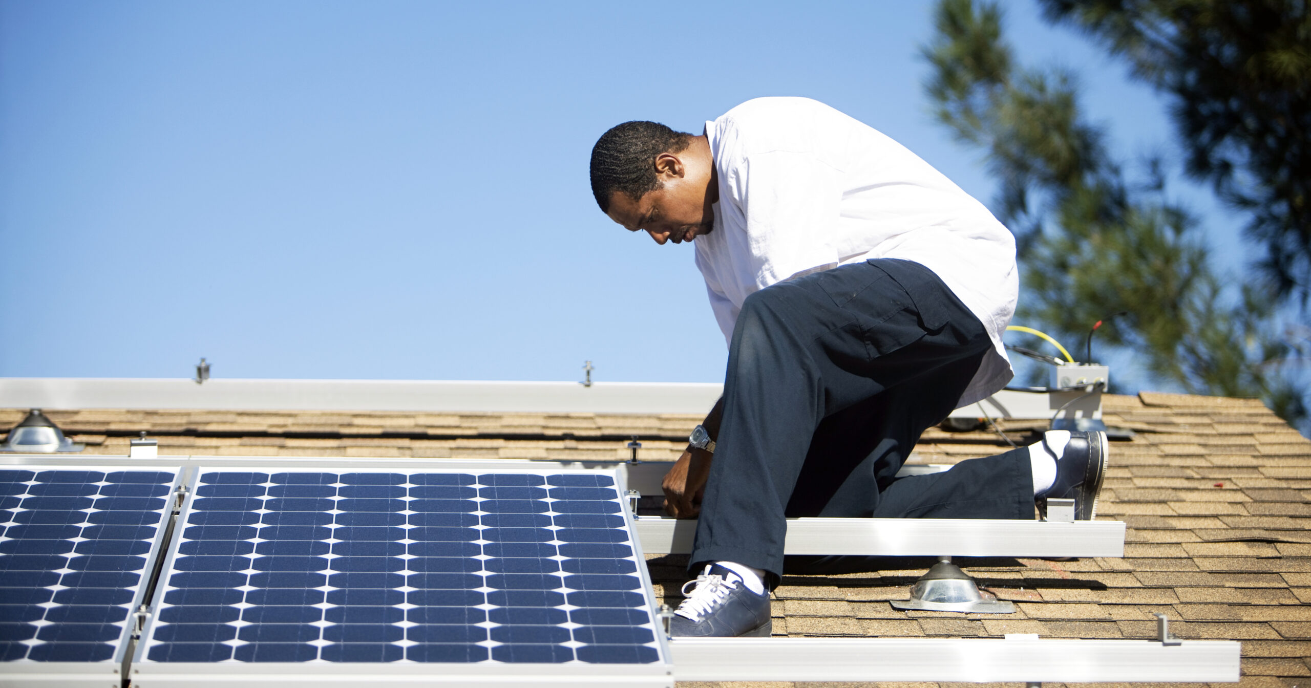 Community Solar Powers Major Economic Impacts in Local Communities